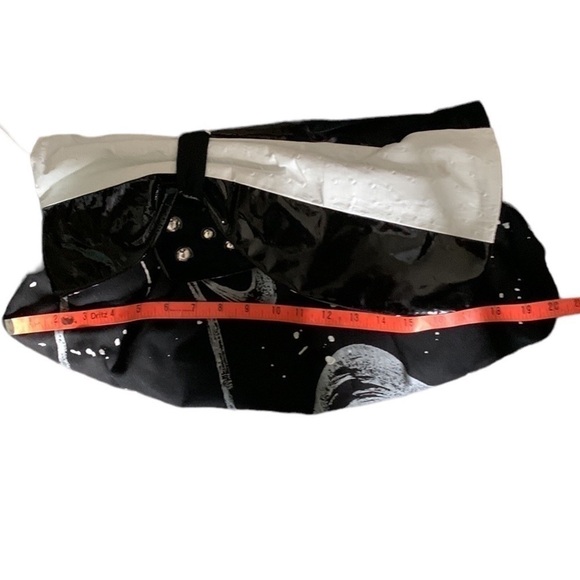 CYNTHIA Matthews Vintage Black and White Patent Leather and Fabric Shoulder Bag - Picture 14 of 16